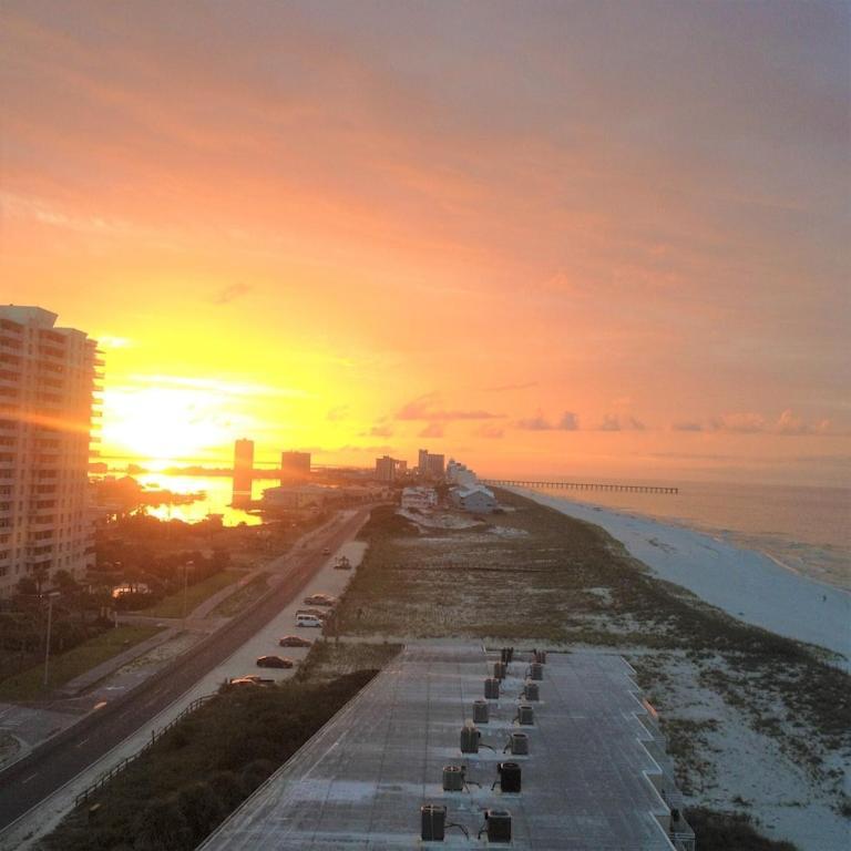 Ocean Front Penthouse Suite Panoramic Views Of Gulf,Pensacola Beach,Pier, & Bay エクステリア 写真